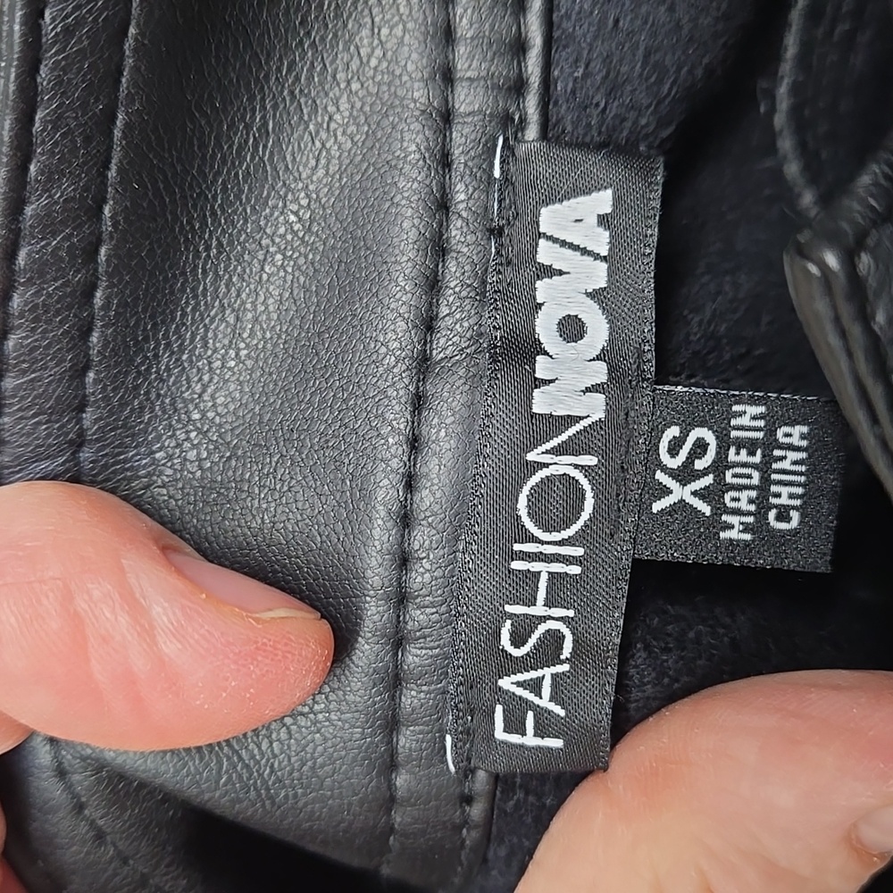 Fashion Nova, Faux Leather, Black, Skirt, Skort, XS, Pockets, Fully Lined - Picture 3 of 15